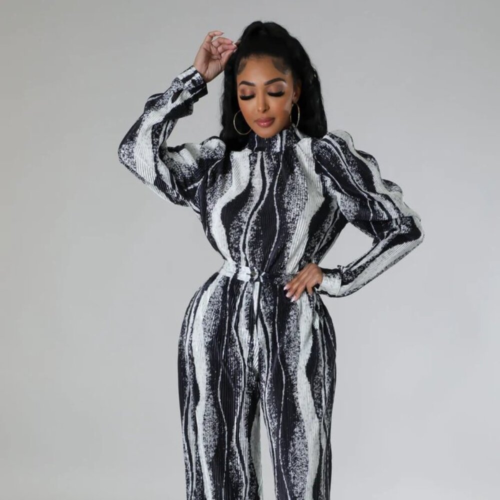 Women’s Two-Piece Set – Chic & Polished Outfit